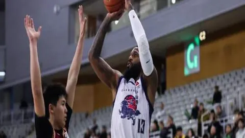 富安健洋宣布加盟阿森纳足球俱乐部